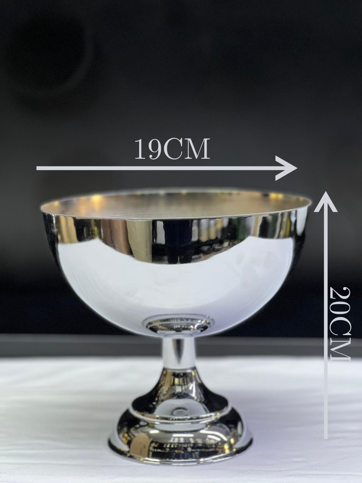 VAZO DEKOR Modern Silver Metal Dekoratif Obje - Kadeh Formlu Sunum ve Çiçek Haznesi - Luxury Home Collection